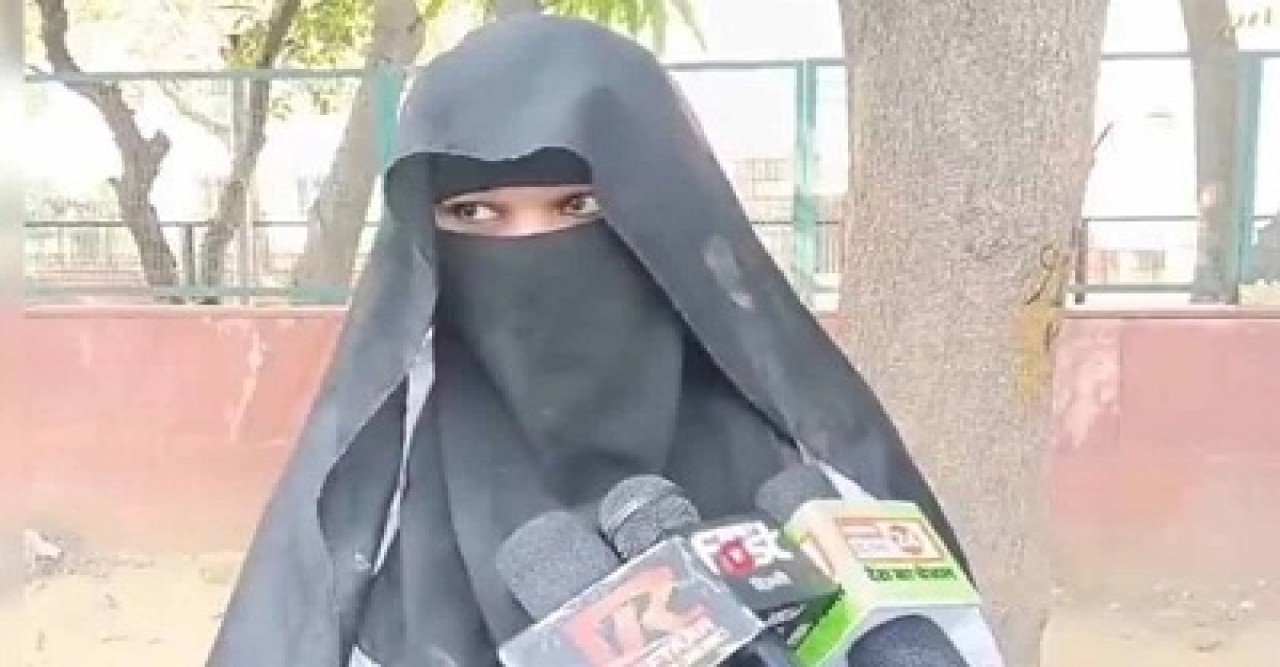 বোরকা পরায় দিল্লিতে হাসপাতালে ঢুকতে দেওয়া হলো না মুসলিম নারীকে