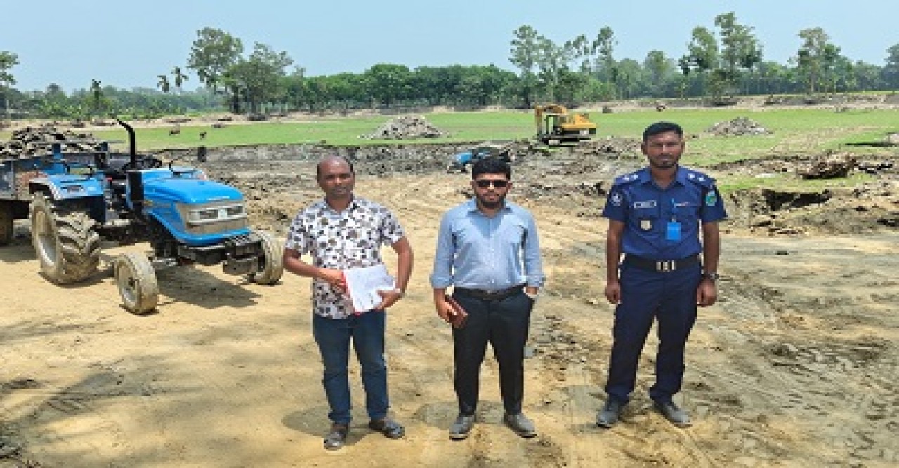 মান্দায় অবৈধভাবে মাটি কর্তনের অভিযোগে মোবাইল কোর্টে ১০ হাজার টাকা জরিমানা