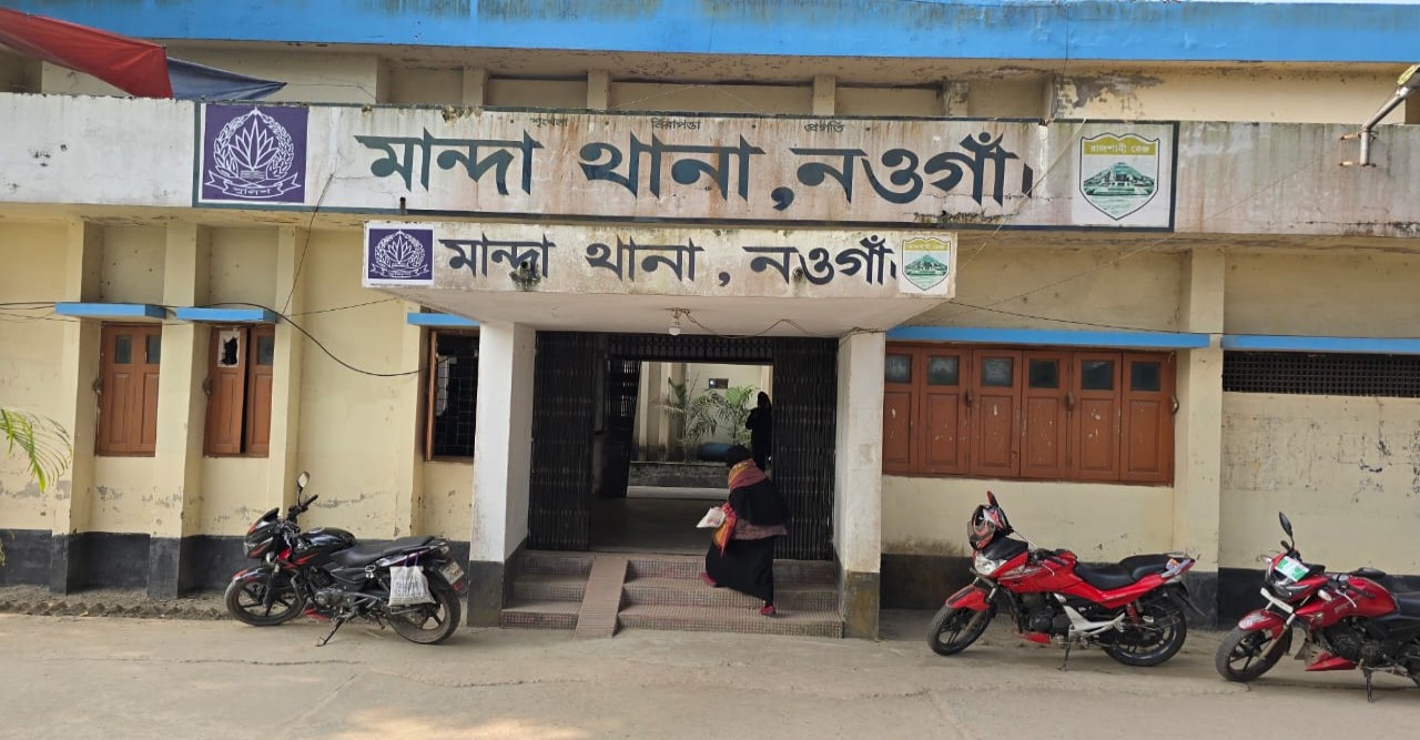 মান্দায় স্বামীর বিরুদ্ধে স্ত্রীকে পিটিয়ে হত্যার অভিযোগ, স্বামীসহ আটক ৩