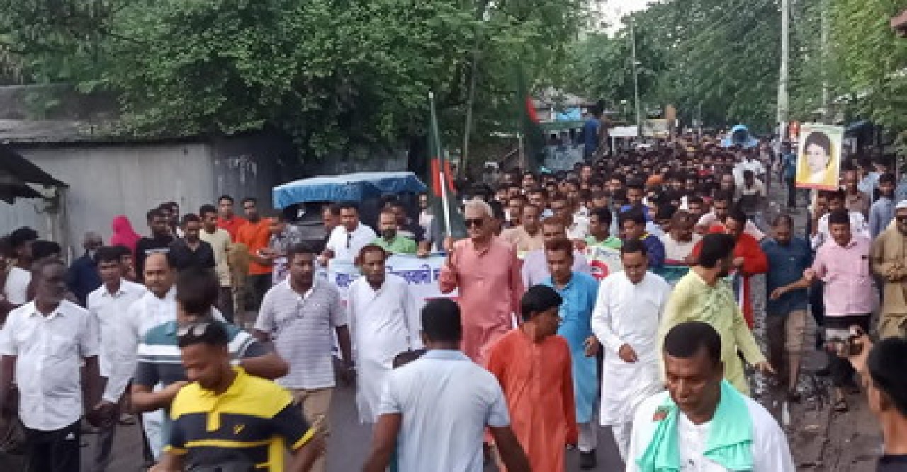 বাঘায় বিএনপির প্রতিষ্ঠা বার্ষিকীর র‌্যালিতে নেতা-কর্মীদের ঢল