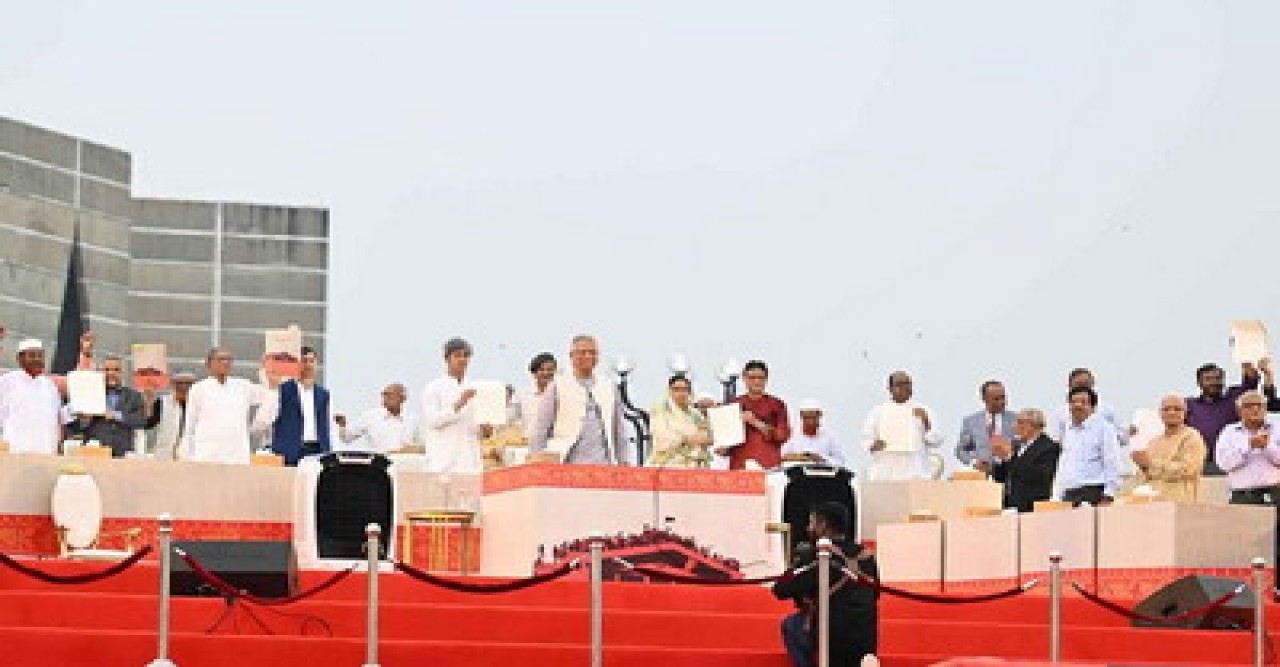 জুলাই সনদে স্বাক্ষর করলেন রাজনৈতিক দলের যে নেতারা