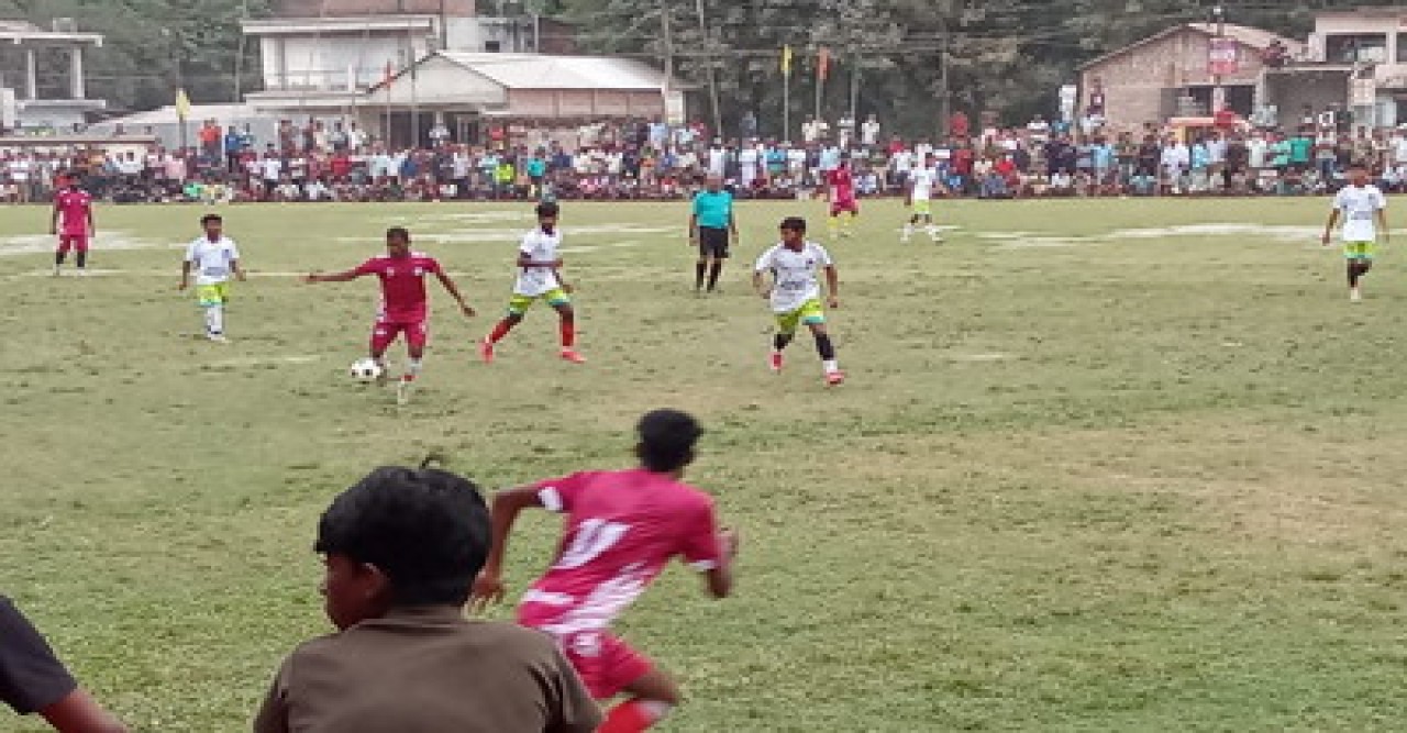 বাঘায় ইউএনও কাপ ফুটবল টুর্নামেন্ট’২০২৫, ২-০ গোলে জয়লাভ করে ফাইনালে মনিগ্রাম