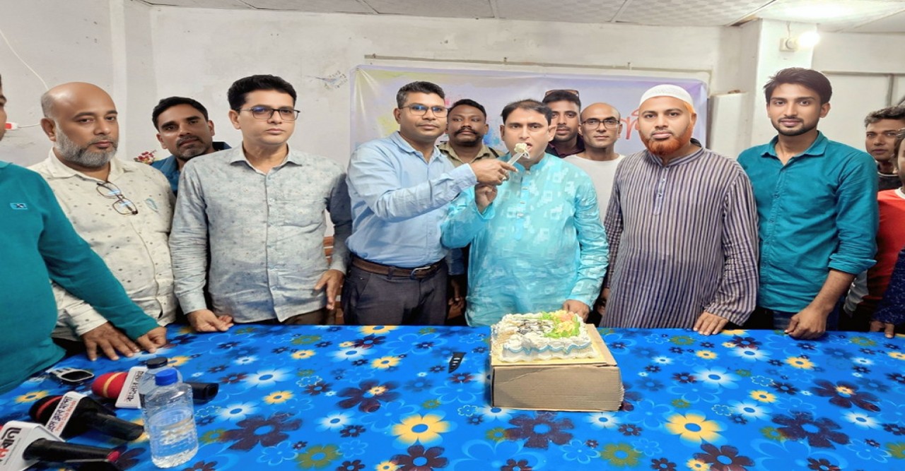 নওগাঁর মান্দায় স্বদেশ বাণী’র প্রতিষ্ঠা বার্ষিকী উদযাপন