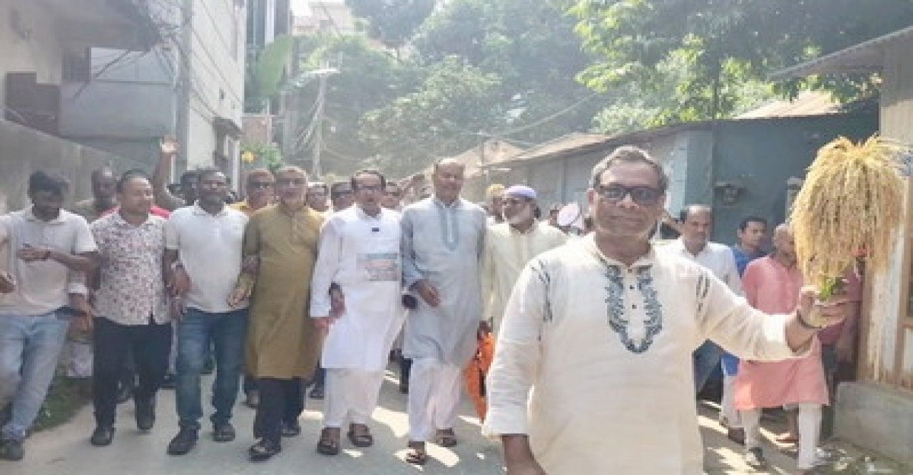 মাজার জিয়ারতের মধ্য দিয়ে নির্বাচনী প্রচারণা শুরু করলেন ড. এম. এ. মুহিত