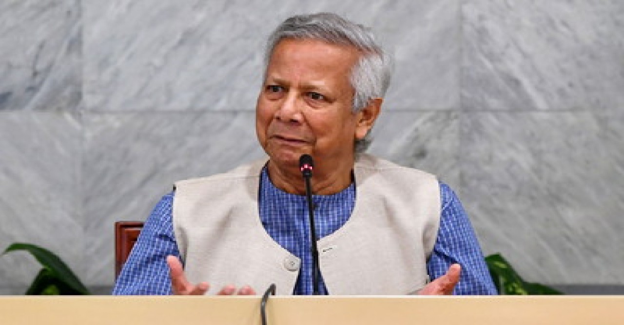 প্রধান উপদেষ্টা ও অন্তর্বর্তী সরকারের ওপর সন্তুষ্ট ৭০ শতাংশ মানুষ