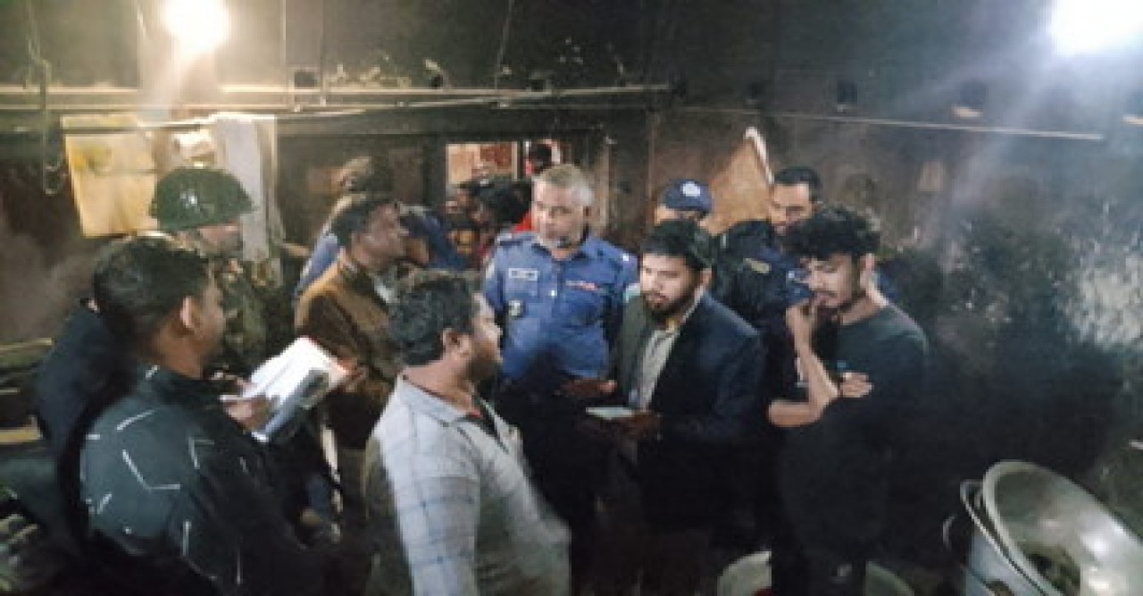 মান্দায় অস্বাস্থ্যকর পরিবেশে মিষ্টি তৈরির দায়ে জরিমানা