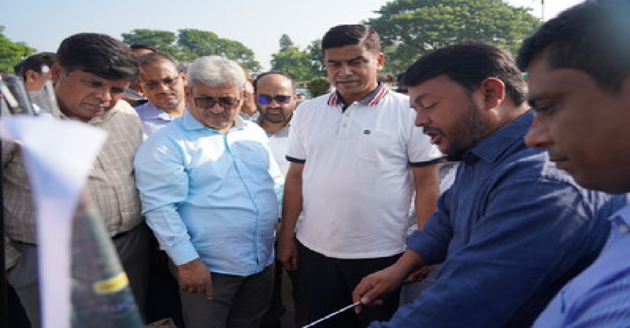 বারনই নদী দখলমুক্তকরণ প্রকল্পের এলাকা পরিদর্শন করলেন পানি সম্পদ প্রতিমন্ত্রী