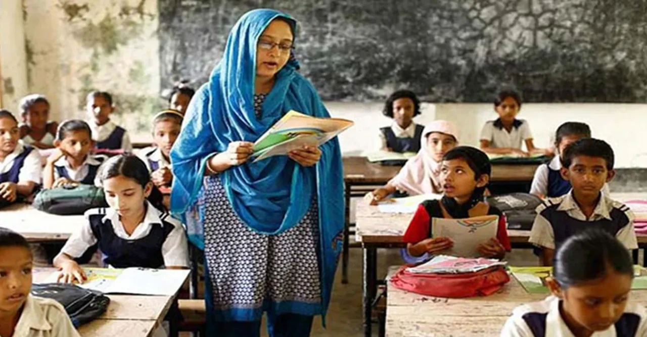 এক কোটি শিক্ষার্থীর বার্ষিক পরীক্ষা ঘিরে অনিশ্চয়তা