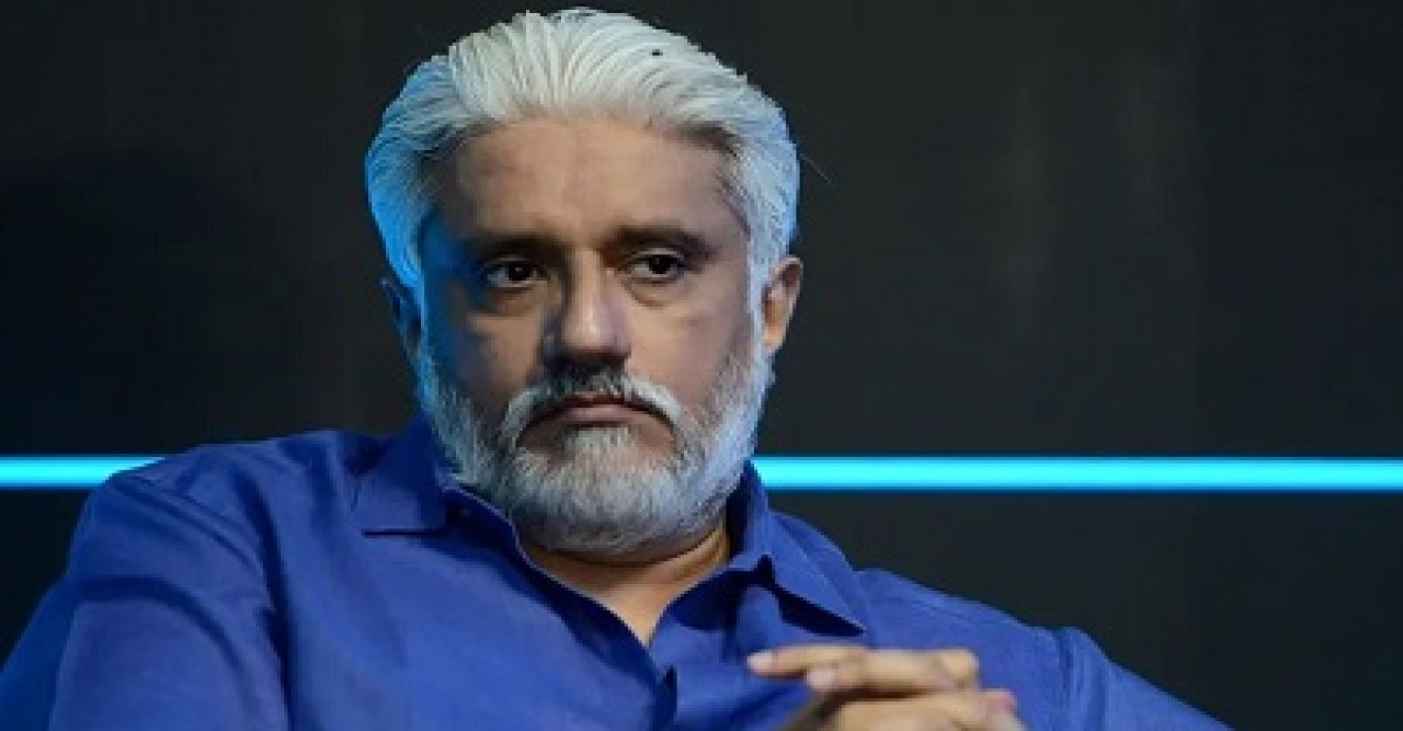 জালিয়াতির অভিযোগে বলিউডের জনপ্রিয় পরিচালক গ্রেফতার