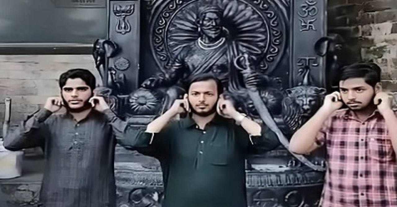 মুসলিম ছাত্রদের মূর্তির সামনে মাথা নোয়াতে বাধ্য করল হিন্দু চরমপন্থিরা