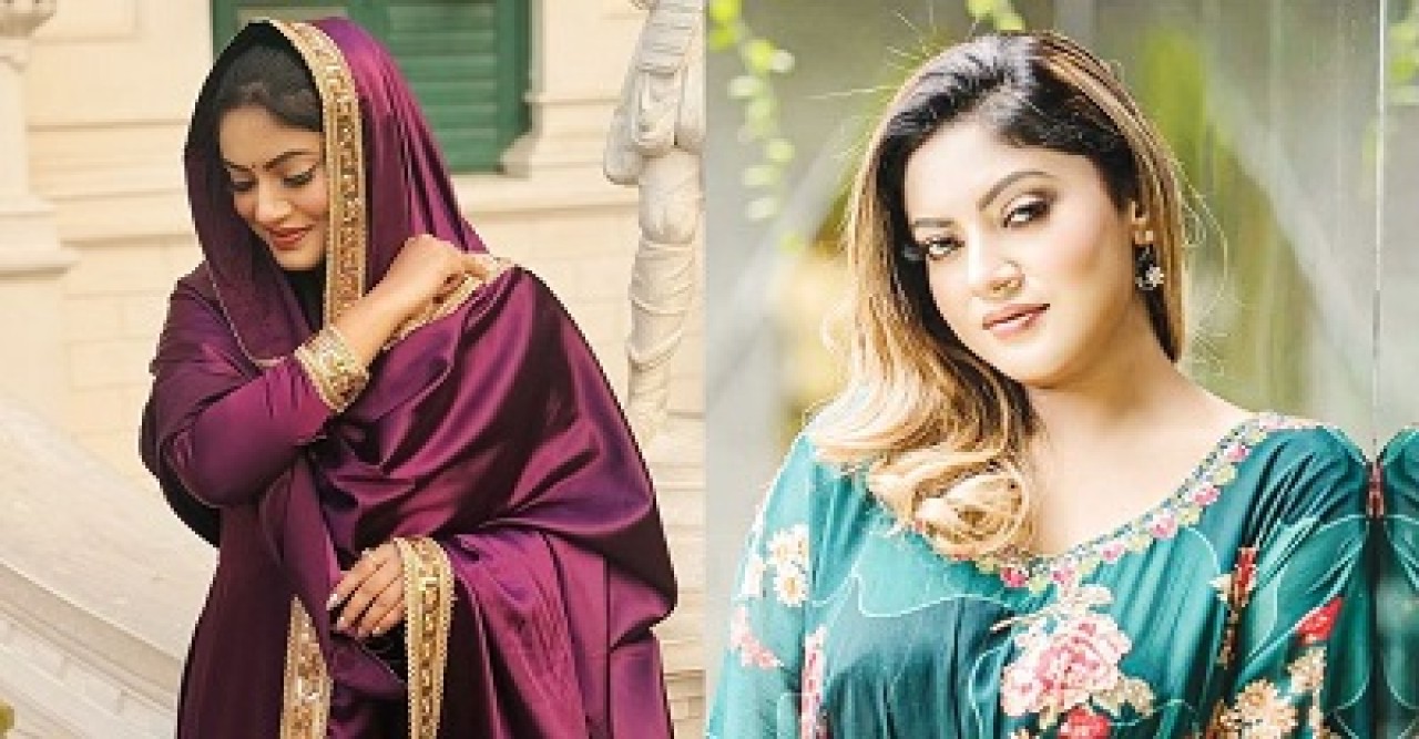 অভিনয় ছেড়ে দ্বীনের পথে চলার ঘোষণা মৌ খানের, পরে পোস্ট ডিলিট