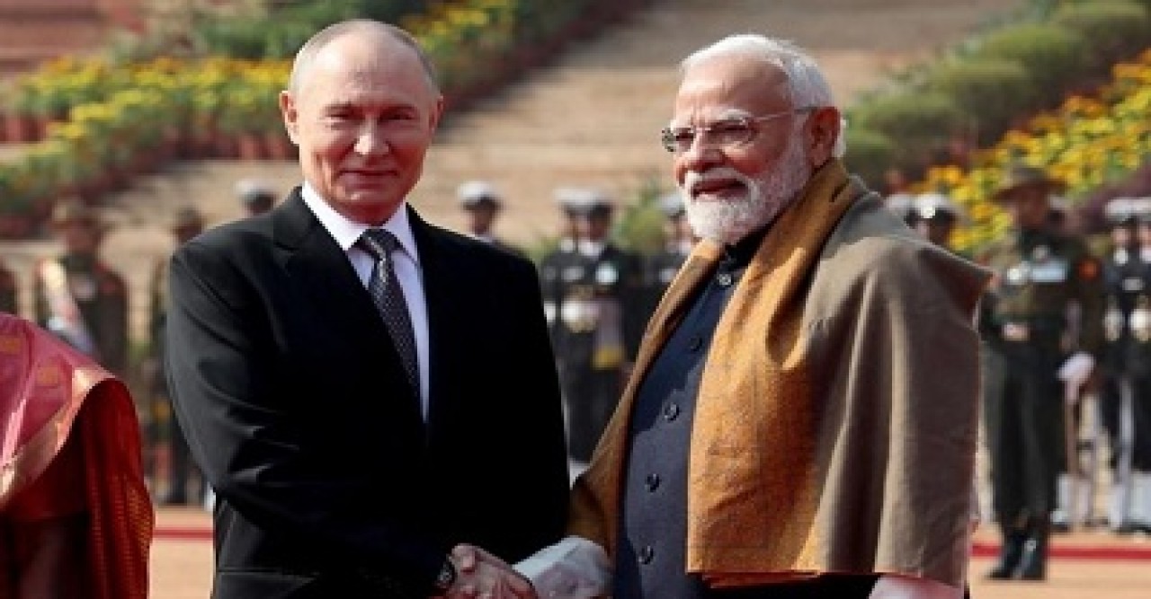 ‘বন্ধু’ পুতিনকে কী কী উপহার দিলেন মোদি