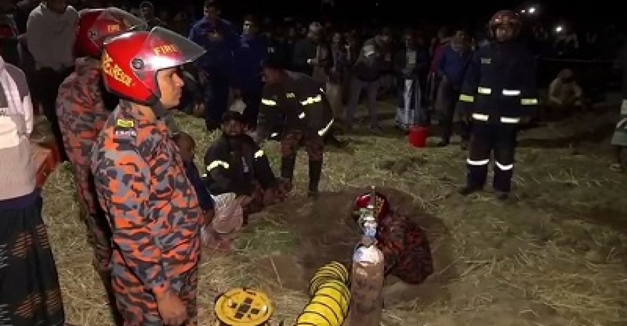 রাজশাহীতে গভীর কুপে পড়া শিশুকে উদ্ধারের বিষয়ে যা জানা গেলো