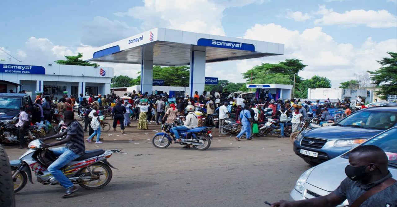 জ্বালানি সংকটে বন্ধ সব শিক্ষাপ্রতিষ্ঠান