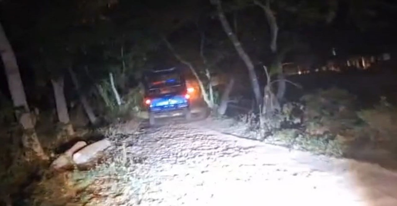 মাদারীপুরে গভীর রাতে ফের দুই পক্ষের সংঘর্ষ, শতাধিক হাতবোমা বিস্ফোরণ