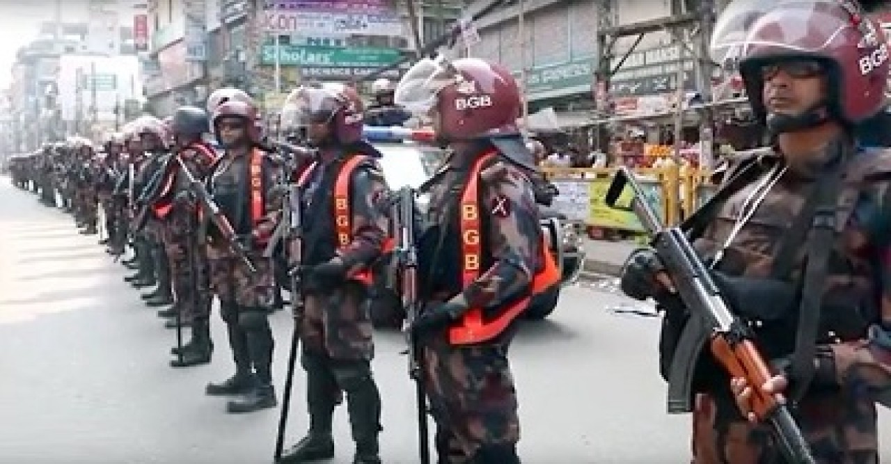 দেশজুড়ে কড়া নিরাপত্তার মধ্যেও আগুন-ককটেল বিস্ফোরণ