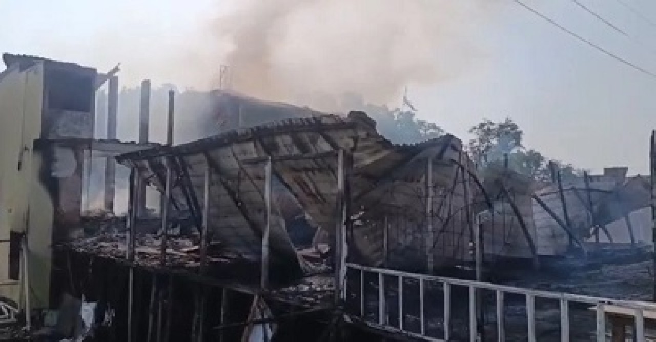 টয়লেটে মিলল আরও ৪ লাশ, নিহত বেড়ে ১০