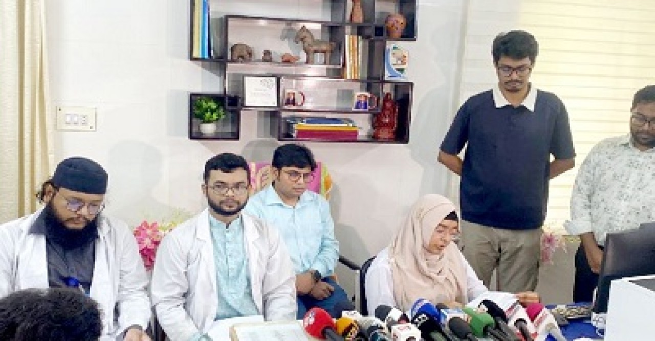 রামেক হাসপাতালের ইন্টার্ন চিকিৎসকদের কর্মবিরতি প্রত্যাহার