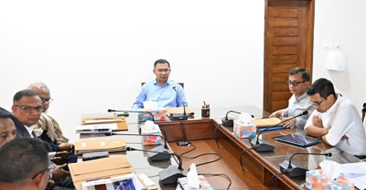 বিনিয়োগকারীদের আকৃষ্ট করতে প্রকল্প অনুমোদন সহজের নির্দেশ প্রধানমন্ত্রীর