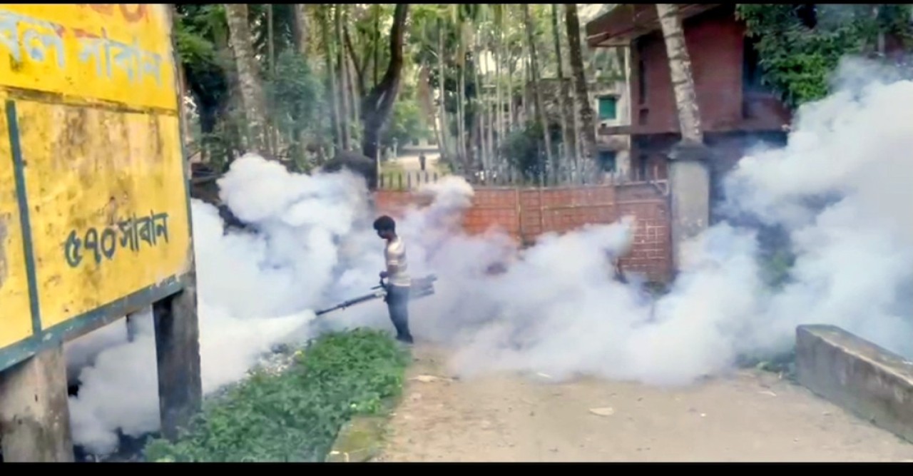 পুঠিয়া পৌরসভার উদ্যোগে সপ্তাহব্যাপী মশক নিধন অভিযান শুরু