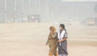 বায়ুদূষণের শীর্ষে দিল্লি, ঢাকার অবস্থান কত