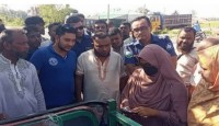 শাজাহানপুরে অ’বৈধভাবে সার বিক্রি, ডিলারের লাইসেন্স বাতিল