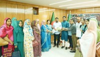 রাসিক প্রশাসকের সাথে বিভিন্ন কিন্ডারগার্টেন স্কুলের শিক্ষকবৃন্দের সৌজন্য সাক্ষাৎ