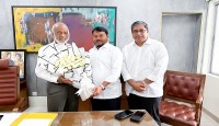 নবনিযুক্ত স্থানীয় সরকার মন্ত্রীর সাথে রাসিক প্রশাসকের সৌজন্য সাক্ষাৎ